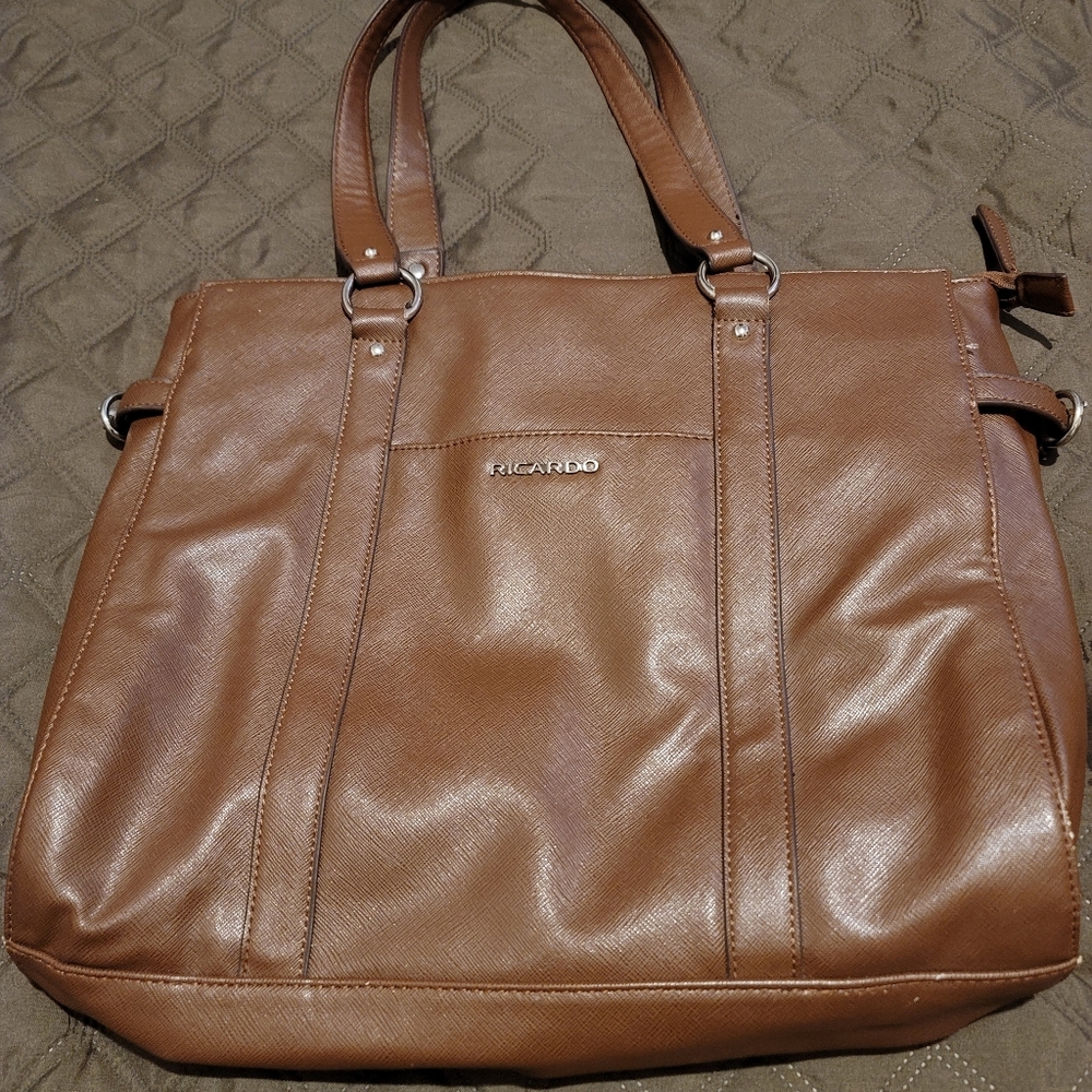 Women's Handbag 👜 Gently Used